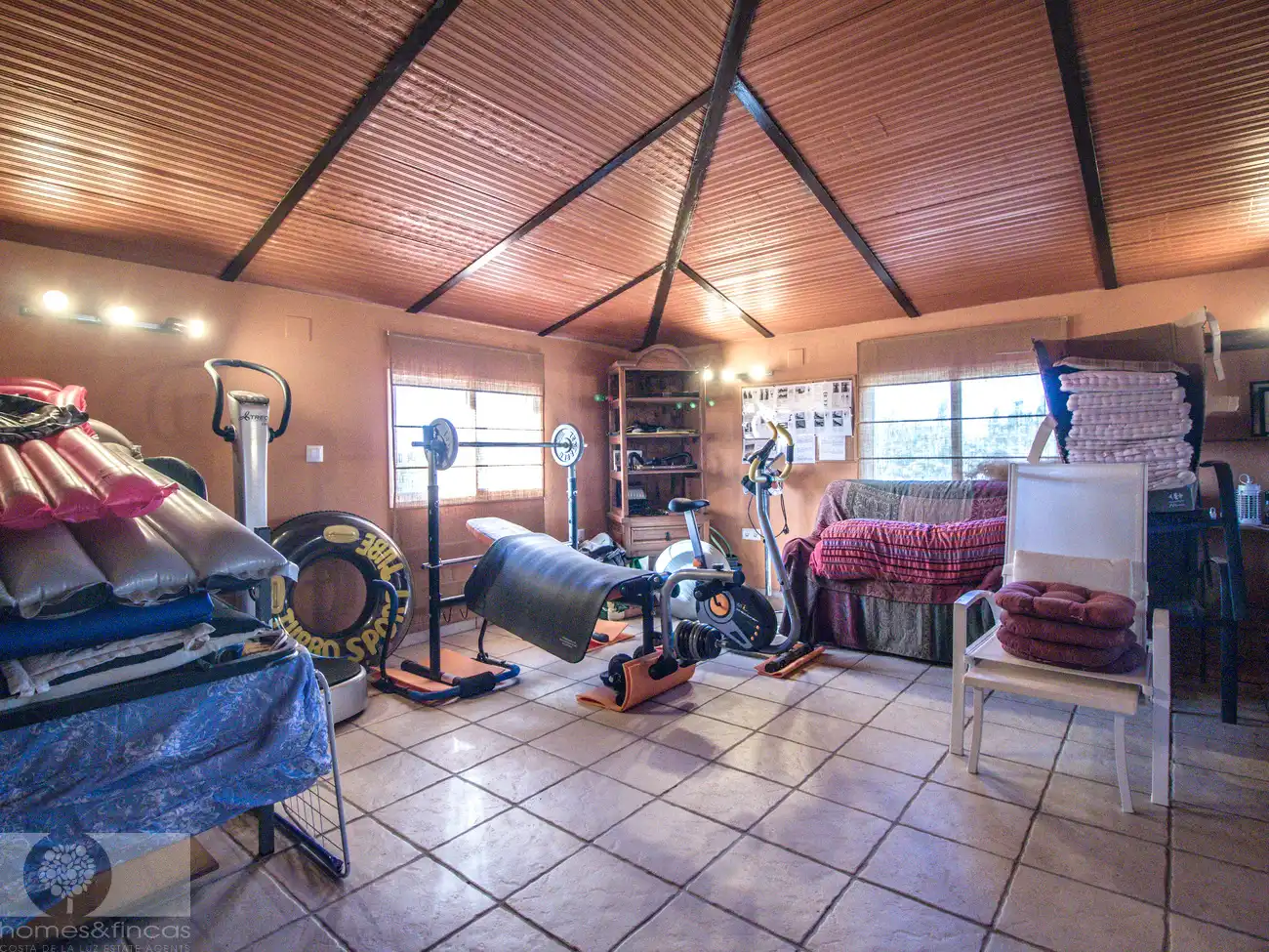Finca rústica en venta en Cartaya con Jardín privado, Piscina y Amueblado