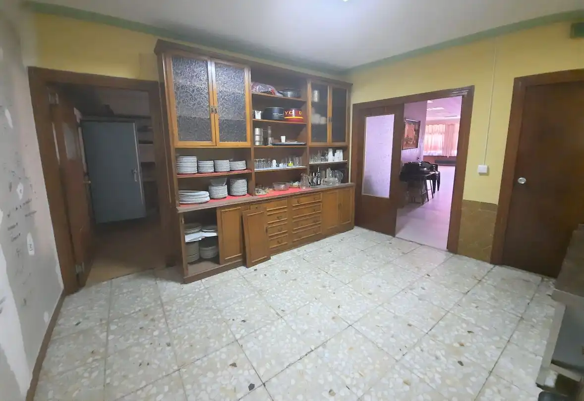 Cuina de Casa o xalet en venda en Escalona amb Aire condicionat i Calefacció