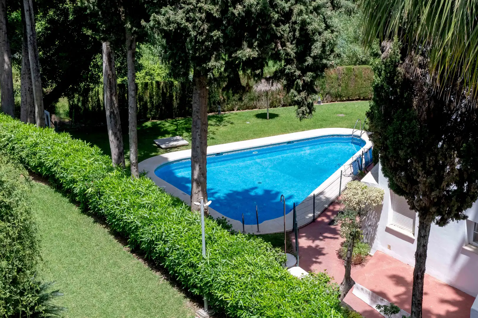 Piscina de Àtic en venda en Marbella amb Aire condicionat, Calefacció i Terrassa