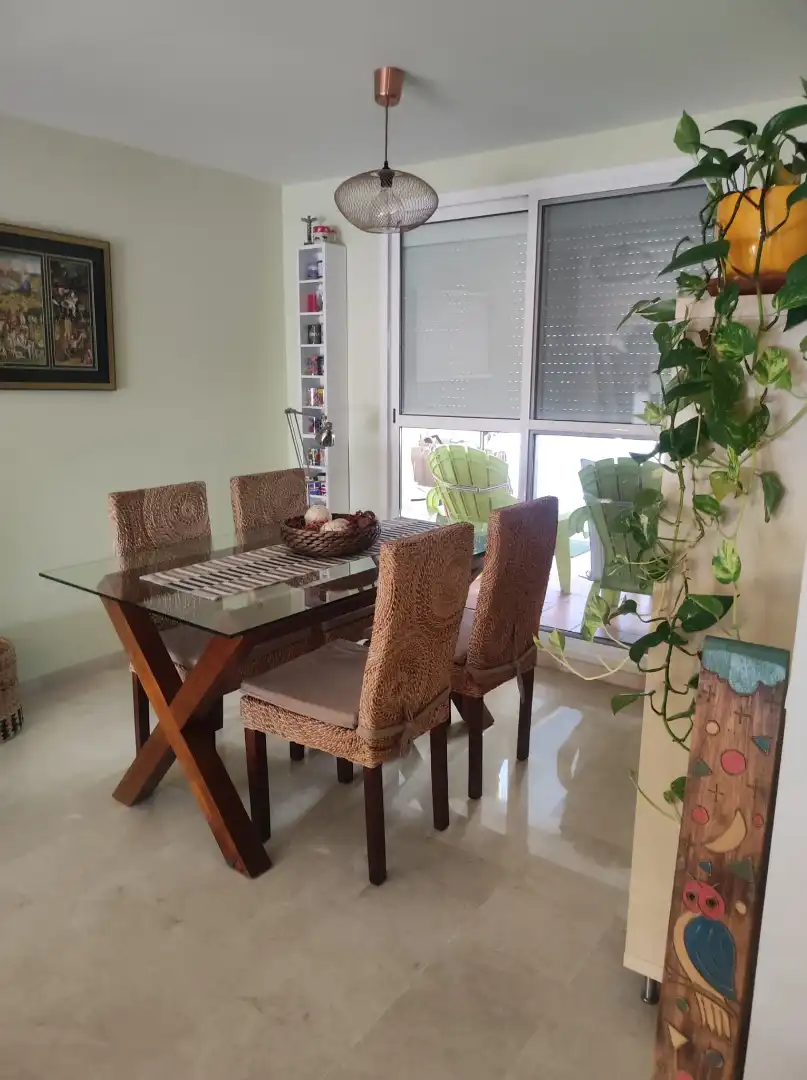 Esszimmer von Einfamilien-Reihenhaus zum Verkauf in Torremolinos mit Klimaanlage, Privatgarten und Terrasse