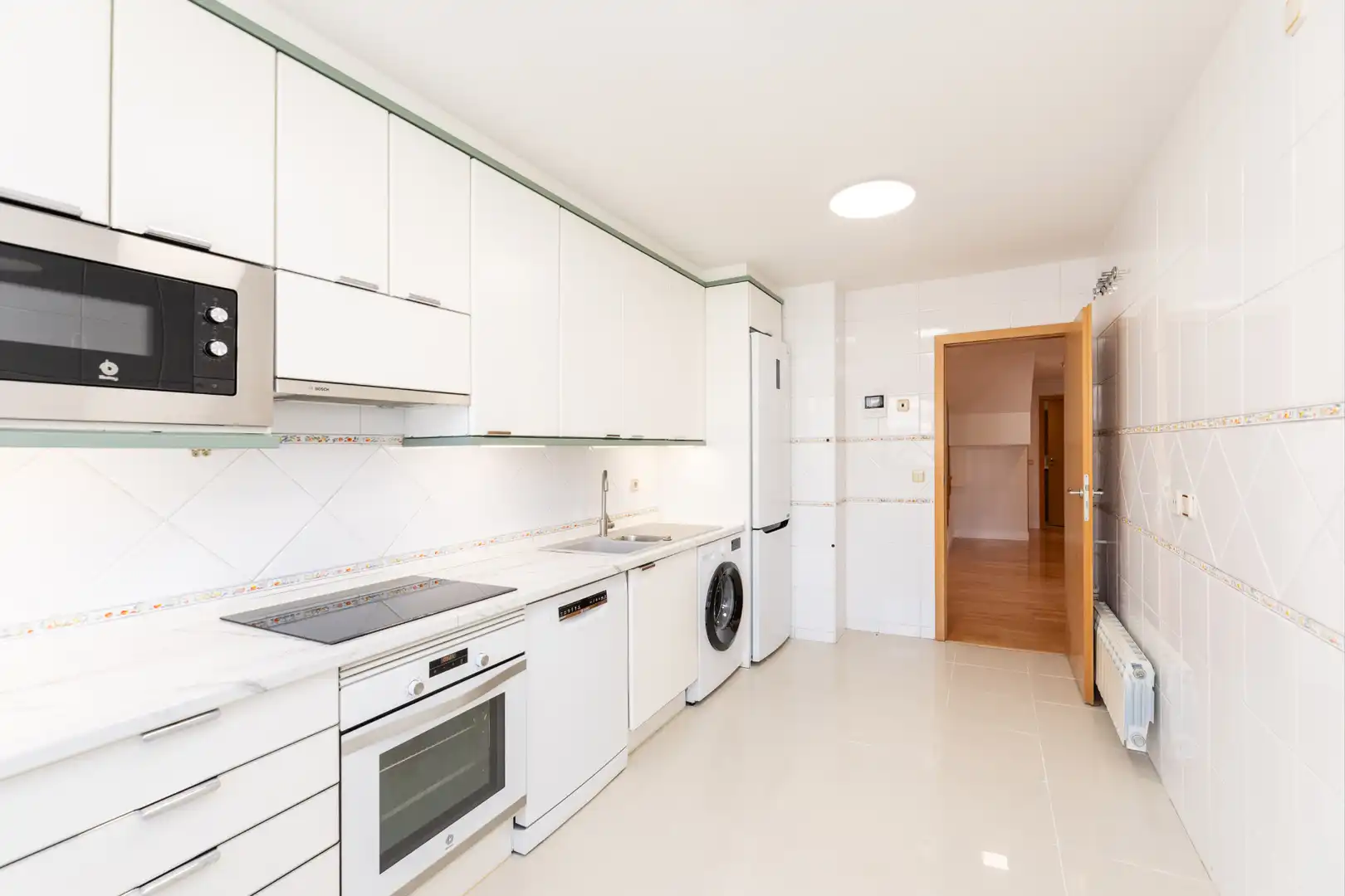 Cocina de Ático de alquiler con opción a compra en Madrid con Aire acondicionado, Calefacción y Terraza