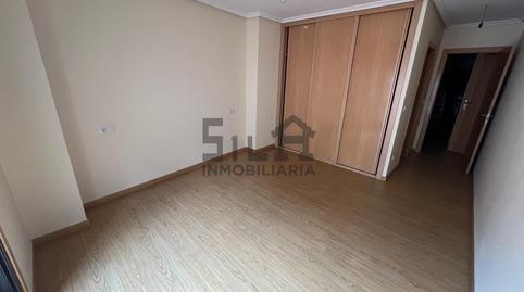 Foto 2 de Apartament en venda a San Cibrao das Viñas, Ourense