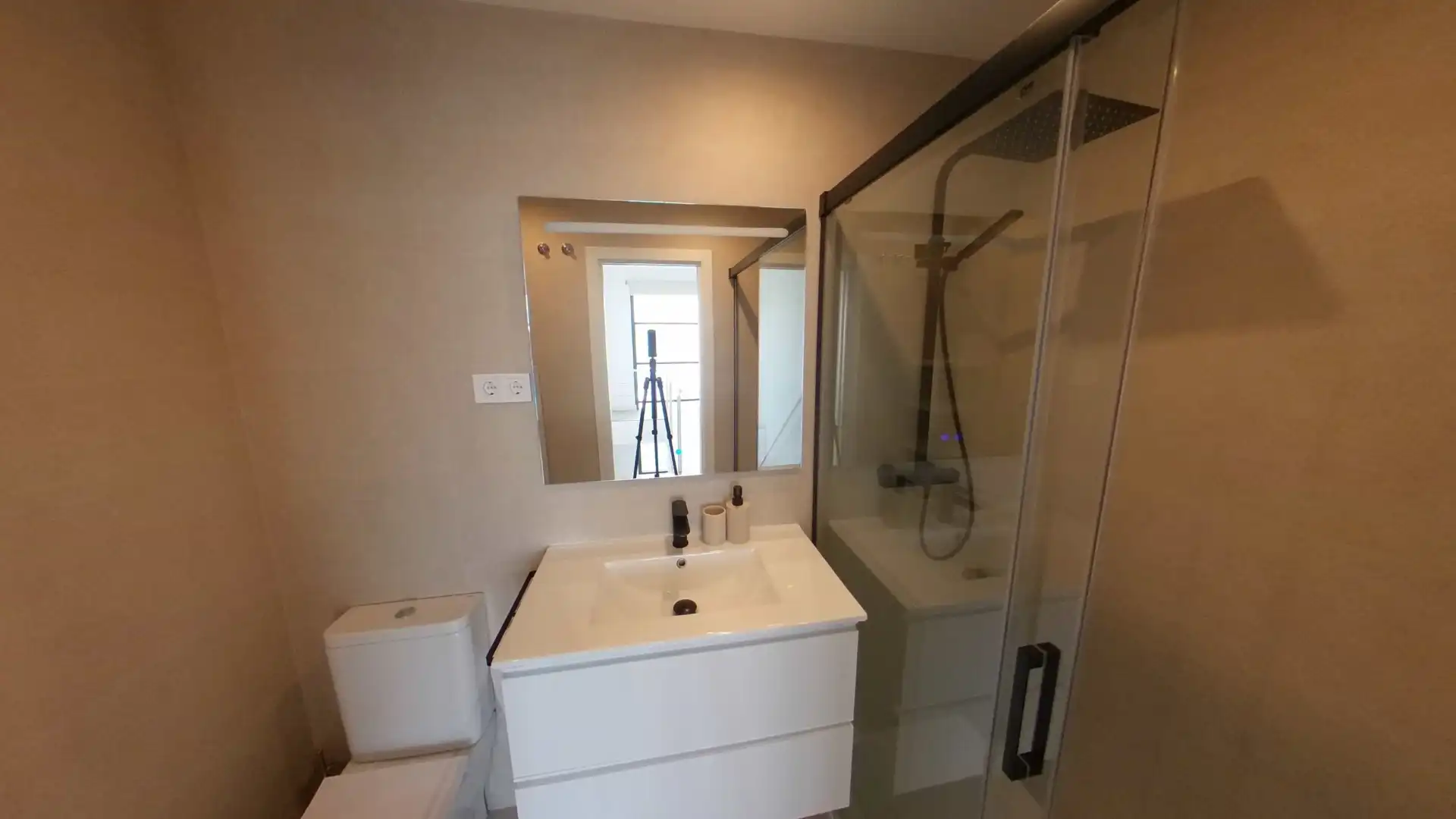 Wohnung zur Miete in Avenida del Juncal, Vega de la Moraleja