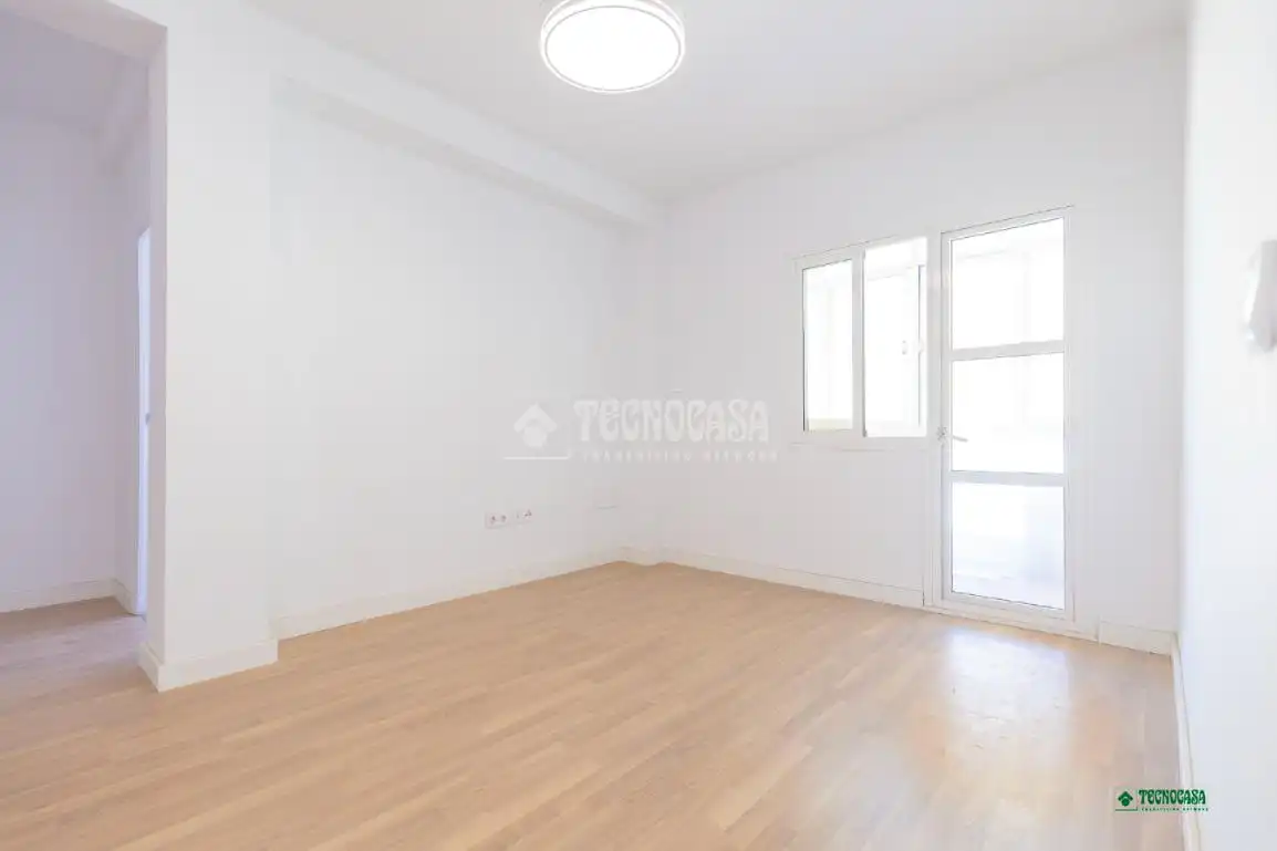 Habitación de Piso en venta en Almería