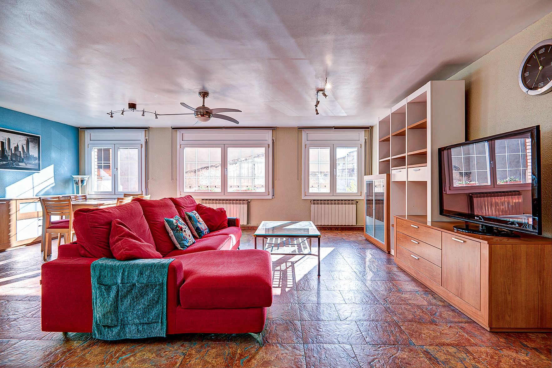 Sala d'estar de Casa o xalet en venda en Igualada amb Aire condicionat, Calefacció i Parquet