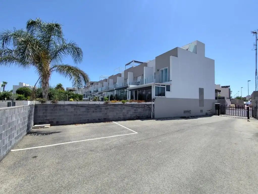 Finca rústica en venta en Parque Acuático - Sector 25