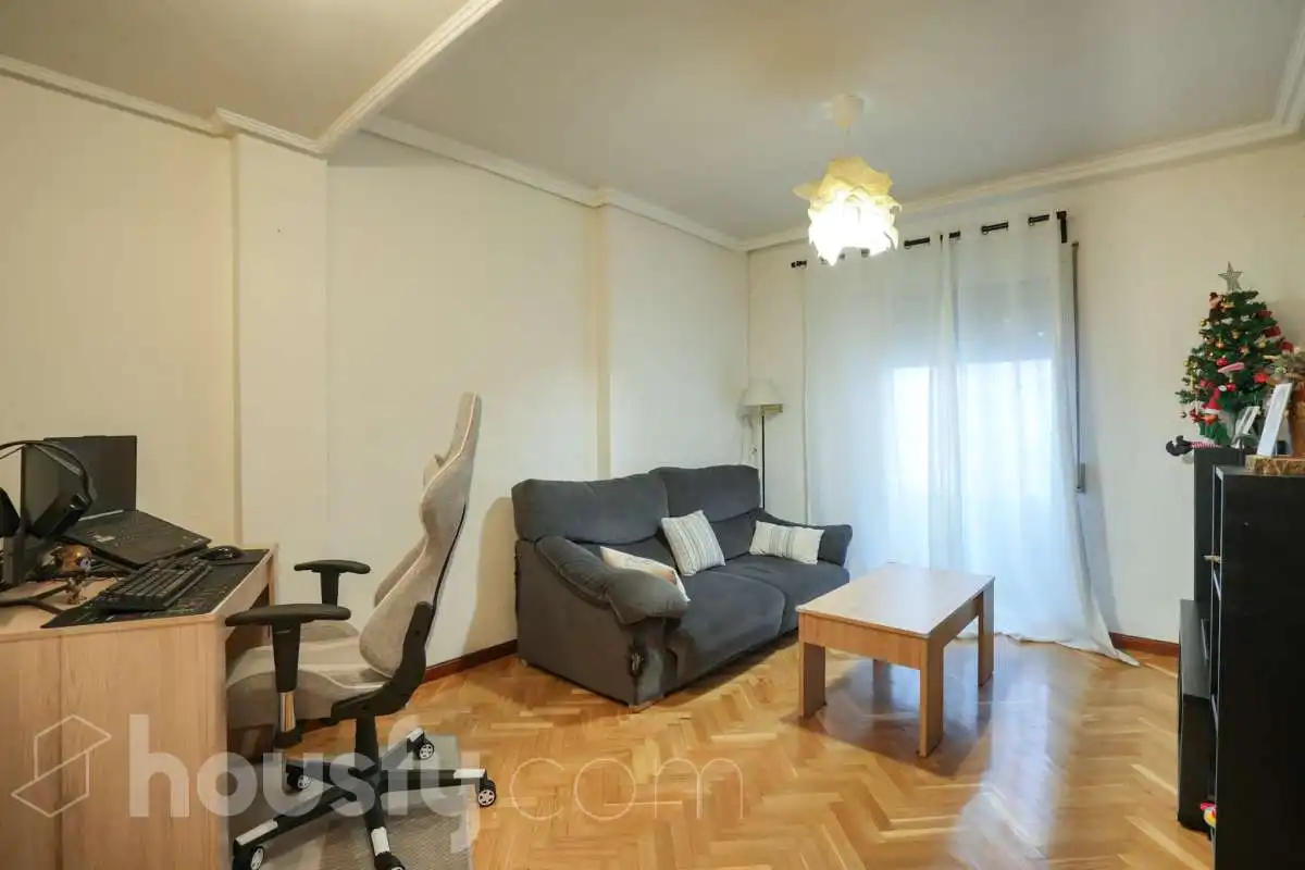 Wohnung zum Verkauf in Cl. Chantada, Pilar