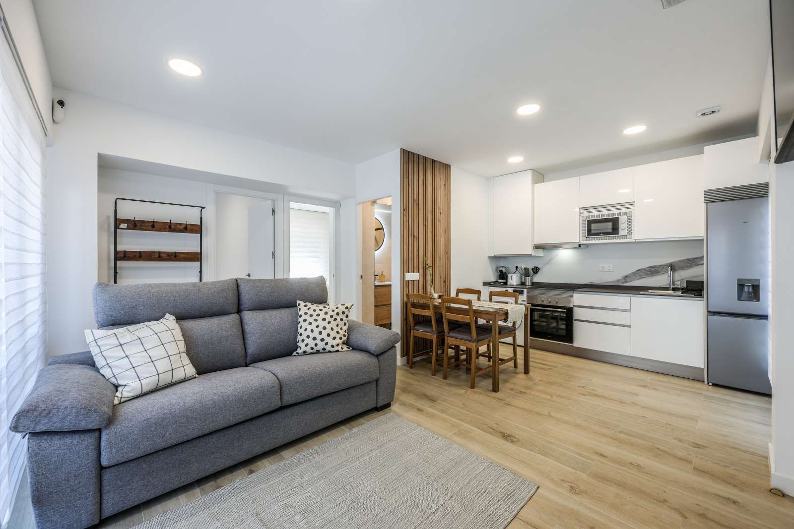 Living room of Apartment for share in  Madrid Capital  with Air Conditioner, Heating and Terrace