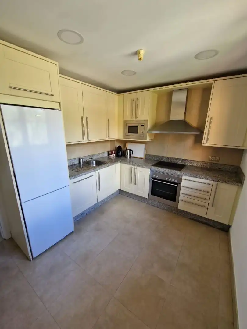 Apartamento con piscina en venta en Benahavís pueblo, imagen 8