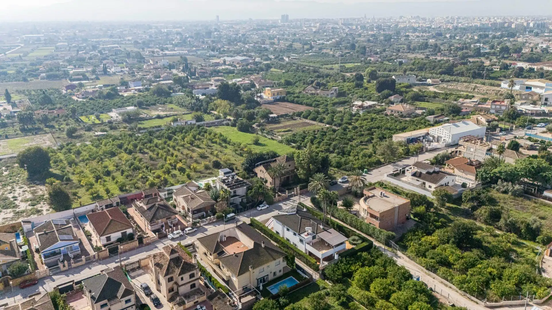 Vista exterior de Casa o xalet en venda en Murcia amb Aire condicionat, Jardí privat i Terrassa