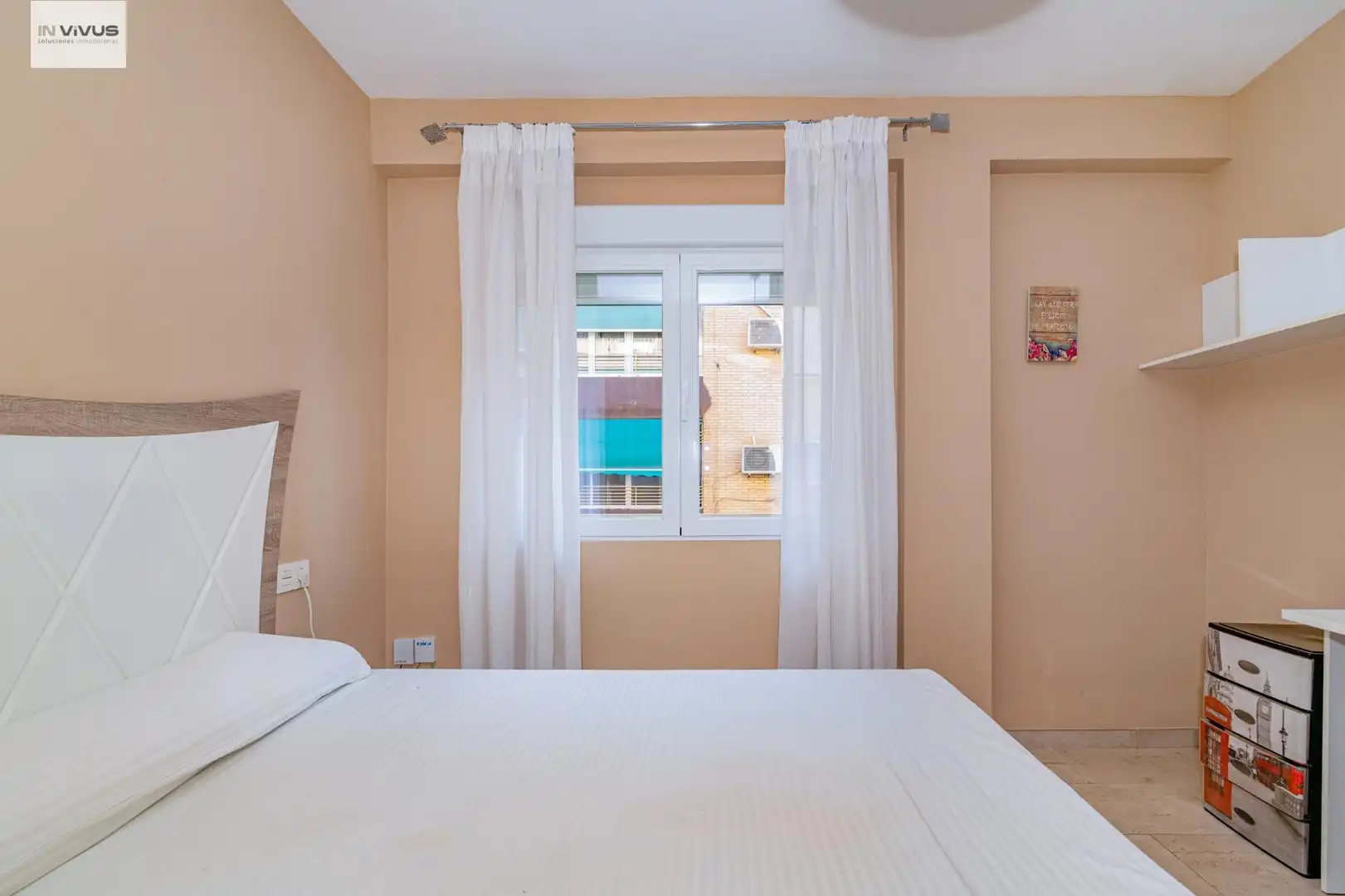 Habitación de Piso para compartir en Granada con Aire acondicionado, Calefacción y Terraza