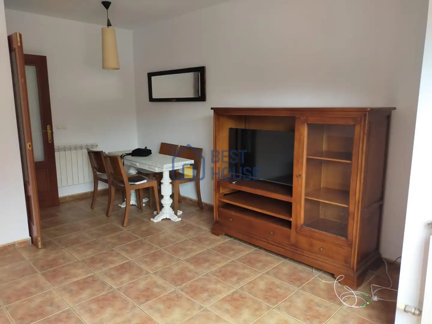 Sala d'estar de Apartament de lloguer en León Capital  amb Calefacció i Moblat