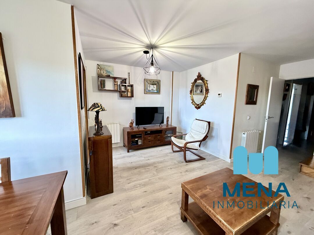 Sala de estar de Dúplex en venta en Piélagos con Calefacción