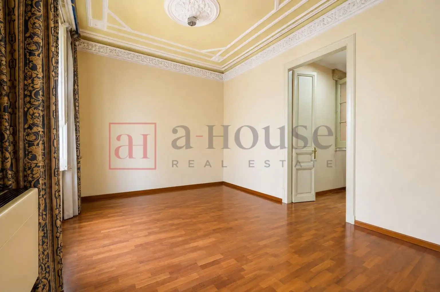 Appartamento con terrazza in vendita a Carrer de Casp, imagen 2