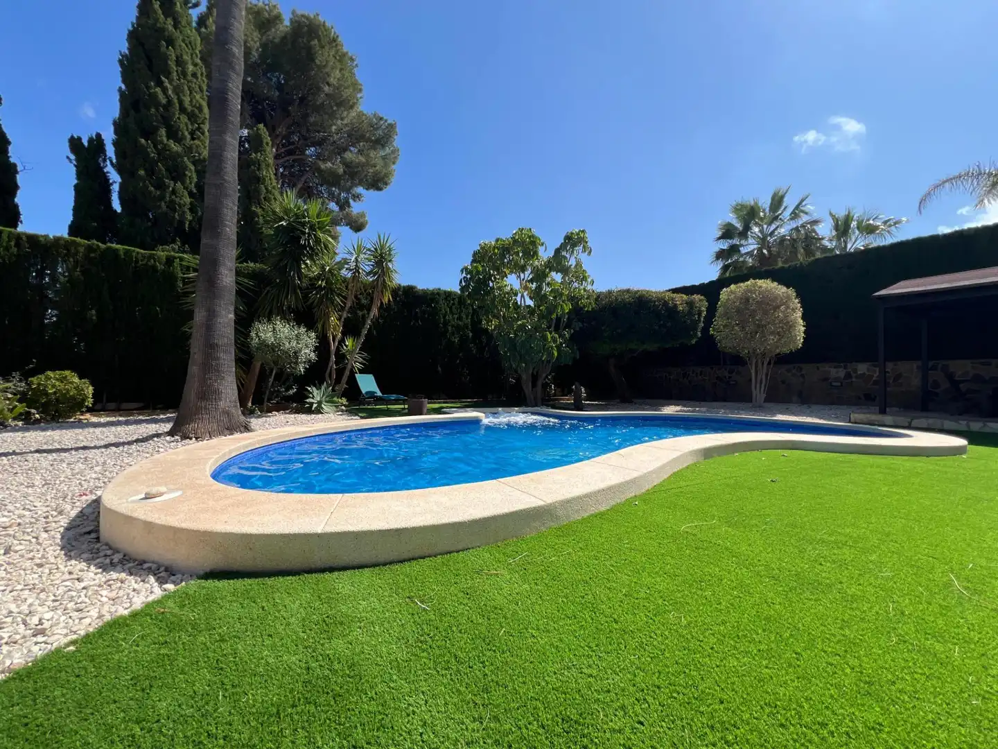 Piscina de Casa o chalet en venta en Benidorm con Aire acondicionado, Jardín privado y Piscina
