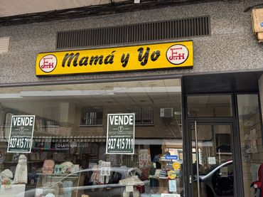 Gewerbefläche zum Verkauf in Avenida de la Vera 18