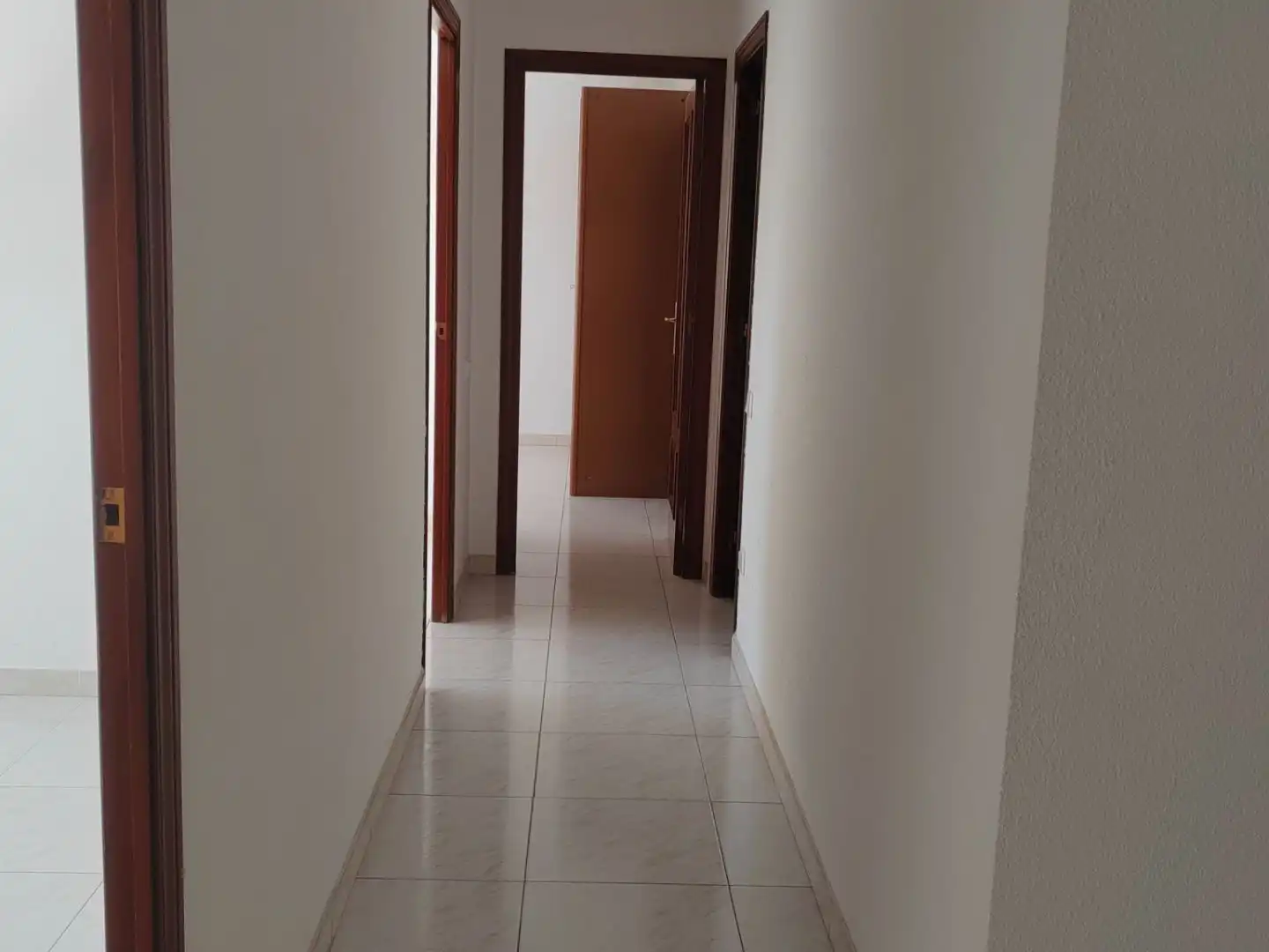 Piso en venta en Barcelona con Calefacción, Terraza y Balcón