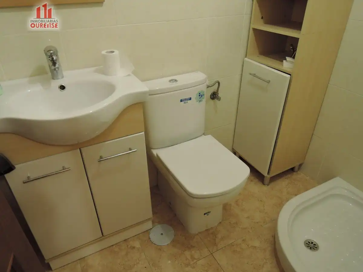Badezimmer von Geschaftsraum zum Verkauf in Ourense Capital 