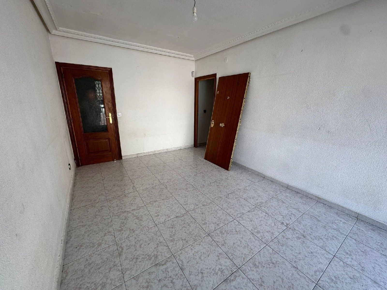 Flat for sale in Parla
