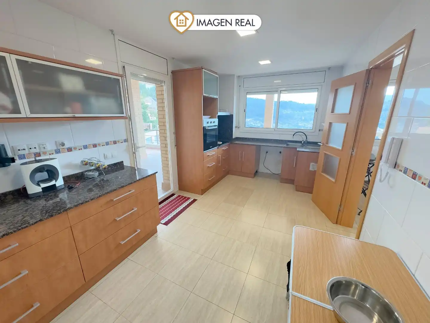 Cocina de Casa o chalet en venta en Vallirana con Aire acondicionado, Calefacción y Jardín privado