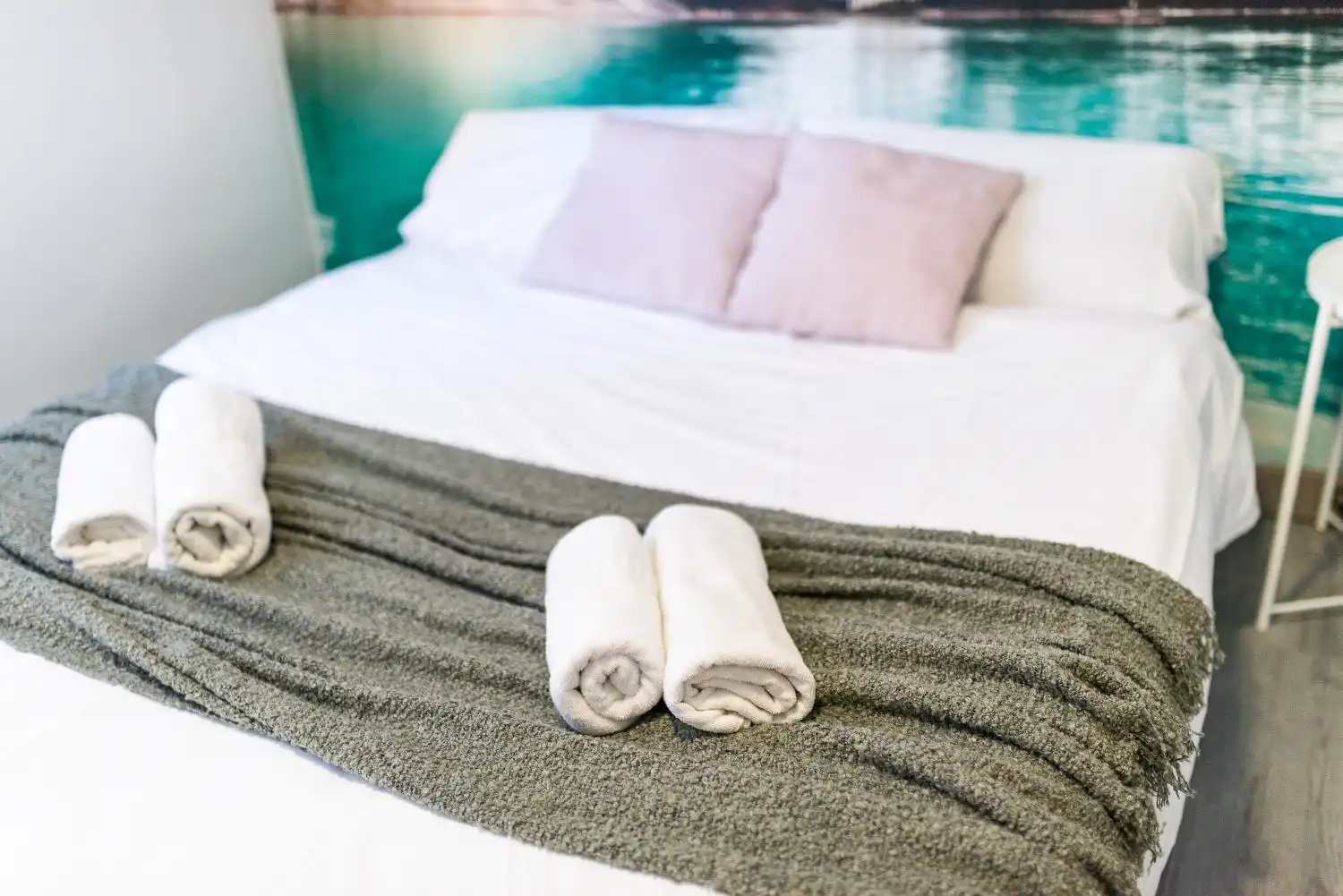 Bedroom of Flat for rent in Granada  with Air Conditioner, Heating and Furnished