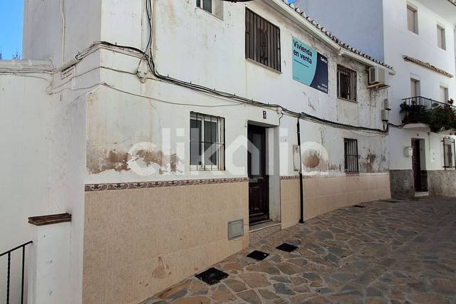 Casa-chalet en Venta en Alozaina