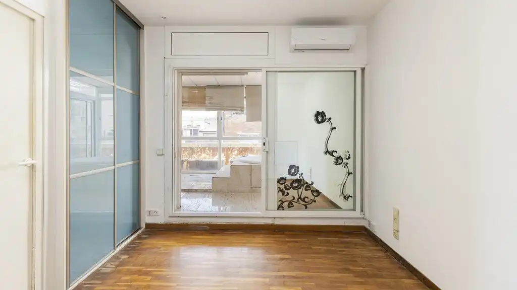 Apartments for sale in Barcelona  with Air Conditioner, Heating and Parquet flooring