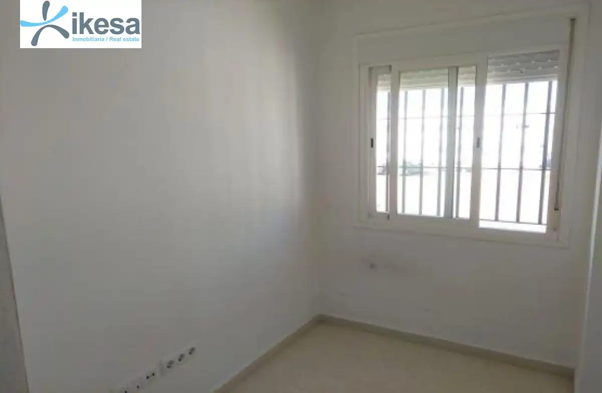 Casa adosada en venta en Avenida de Rota