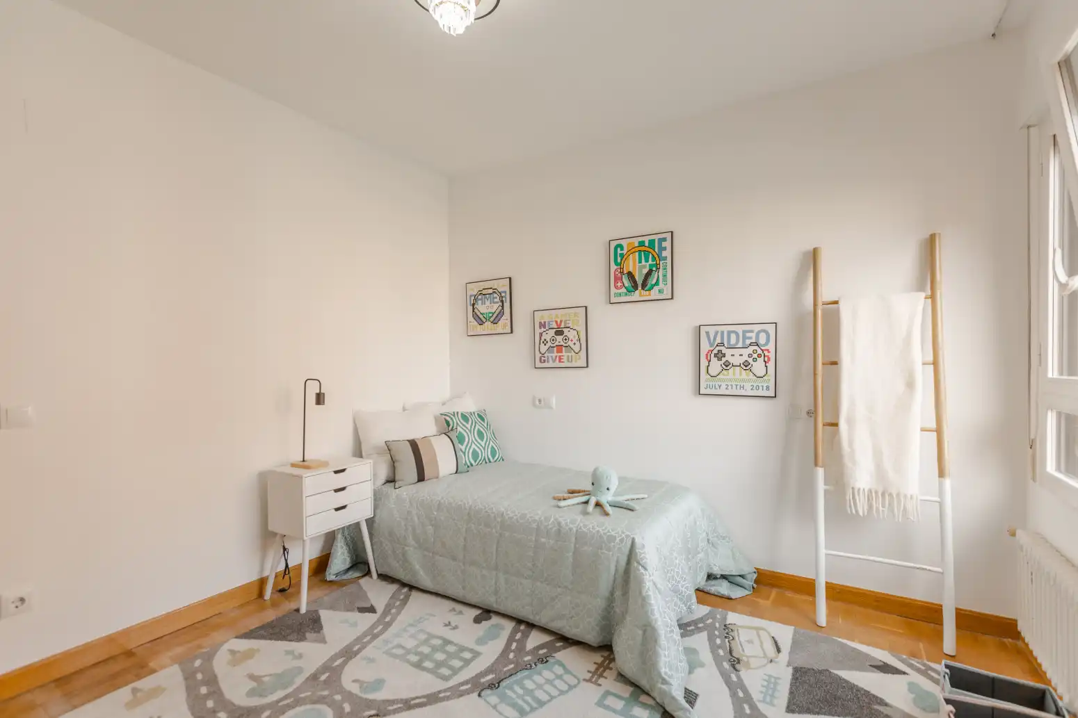 Bedroom of Flat for sale in  Pamplona / Iruña  with Heating, Parquet flooring and Terrace