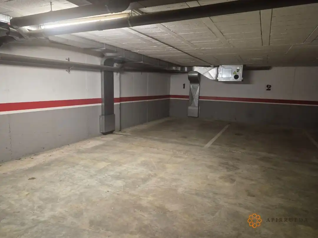 Parking of Flat for rent in Escatrón  with Air Conditioner and Heating