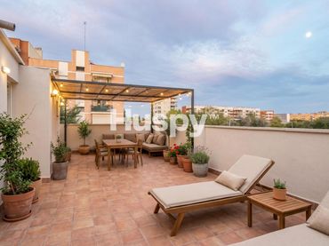 Chalet con balcón en venta en Avinguda del Molí