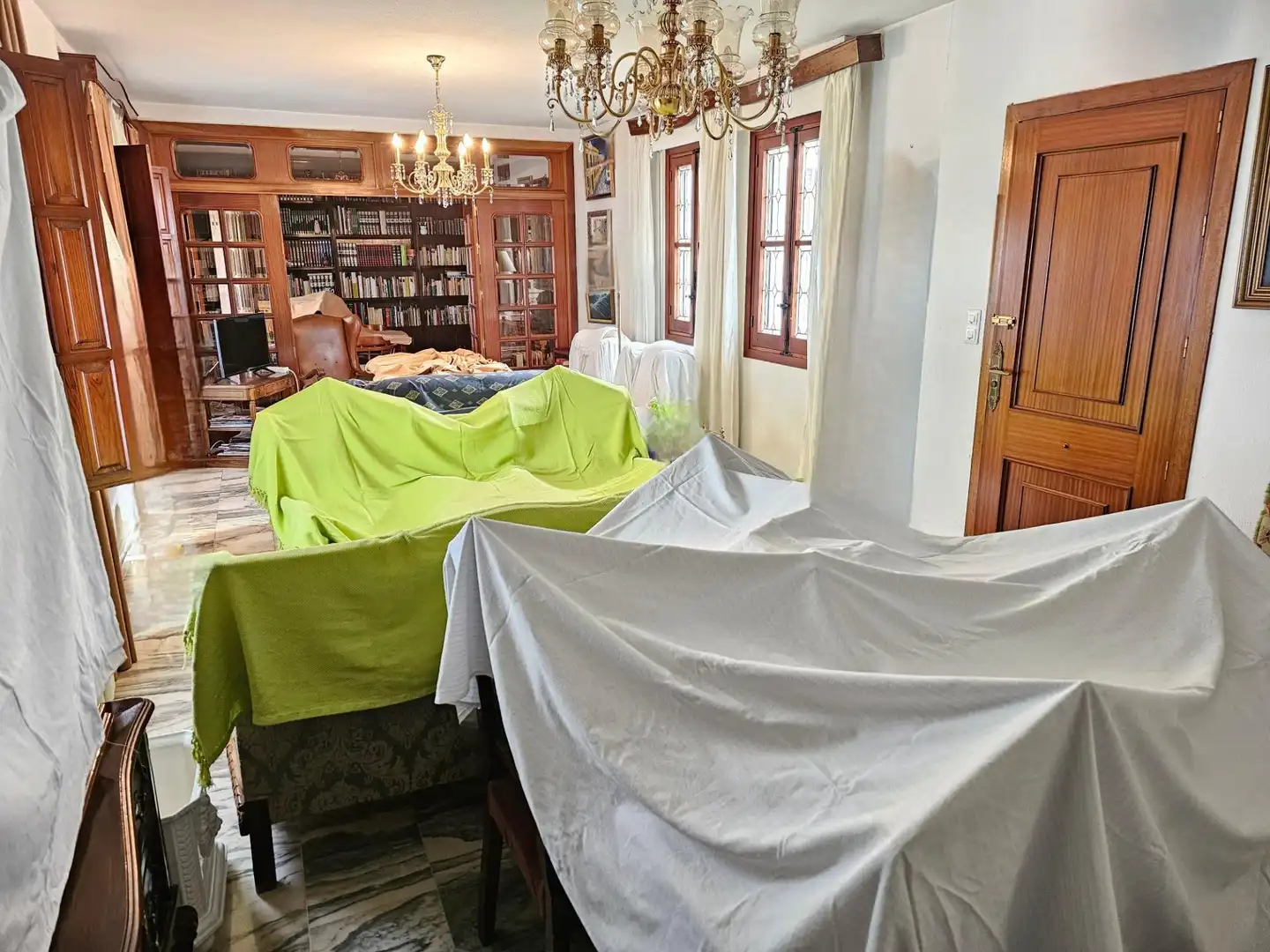 Esszimmer von Gebäude zum Verkauf in Córdoba