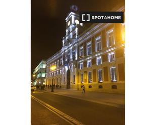 Vista exterior de Pis de lloguer en  Madrid Capital amb Aire condicionat i Balcó