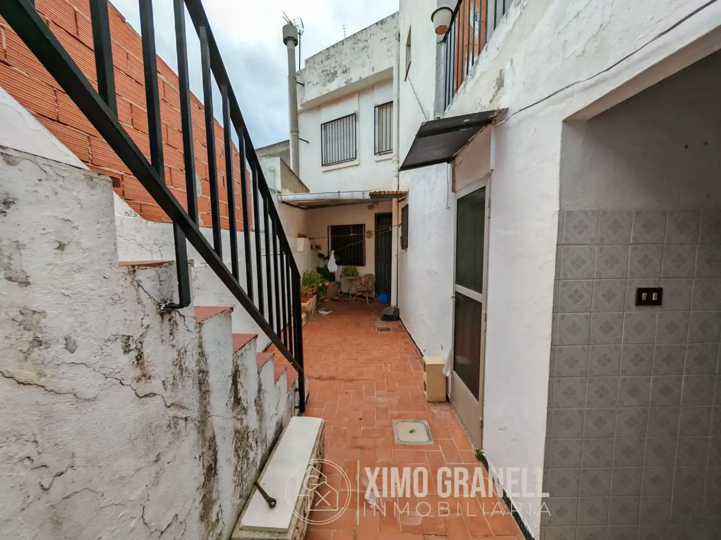 Vista exterior de Casa o xalet en venda en La Vall d'Uixó amb Terrassa, Traster i Moblat