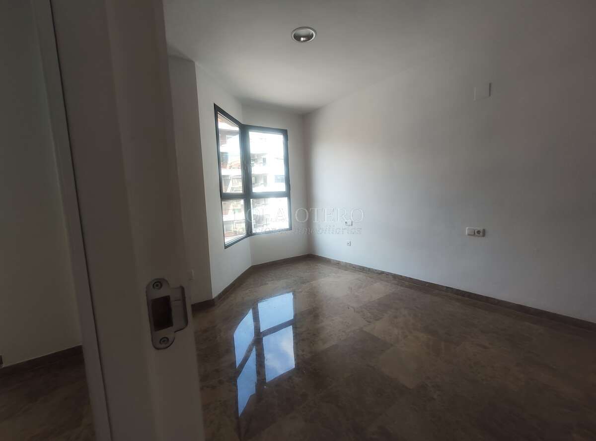 Bedroom of Study to rent in  Valencia Capital  with Air Conditioner and Heating