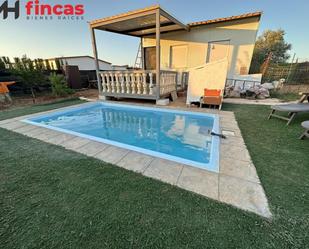 Swimming pool of Country house for sale in Dos Hermanas  with Swimming Pool