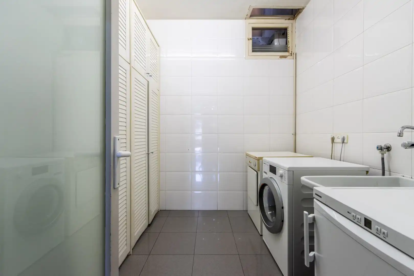 Baño de Casa adosada en venta en Sabadell con Piscina comunitaria