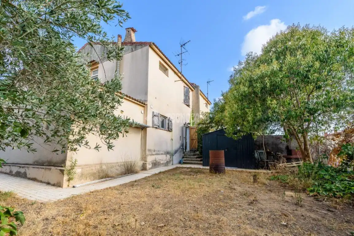 Semi-detached house with terrace for sale in Av. Corts Catalanes, imagen 9