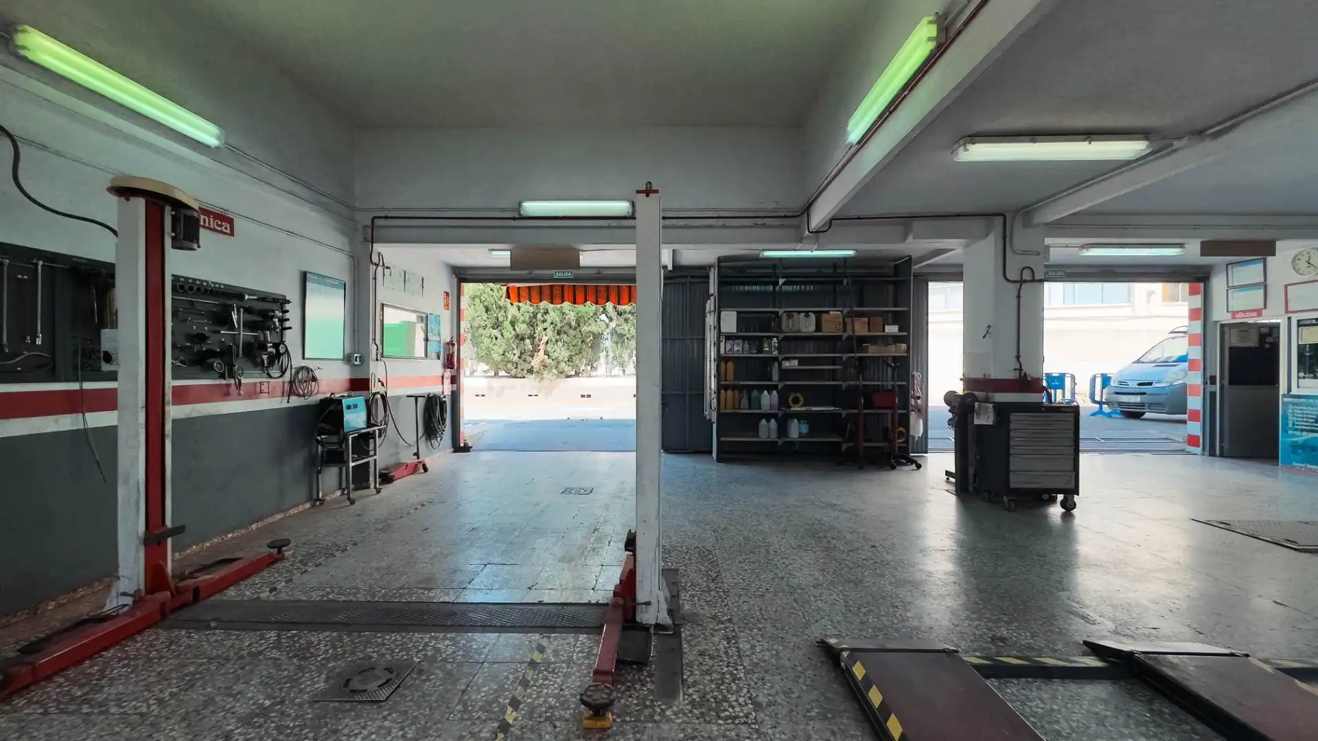 Geschaftsraum zum Verkauf in Benidorm mit Terrasse