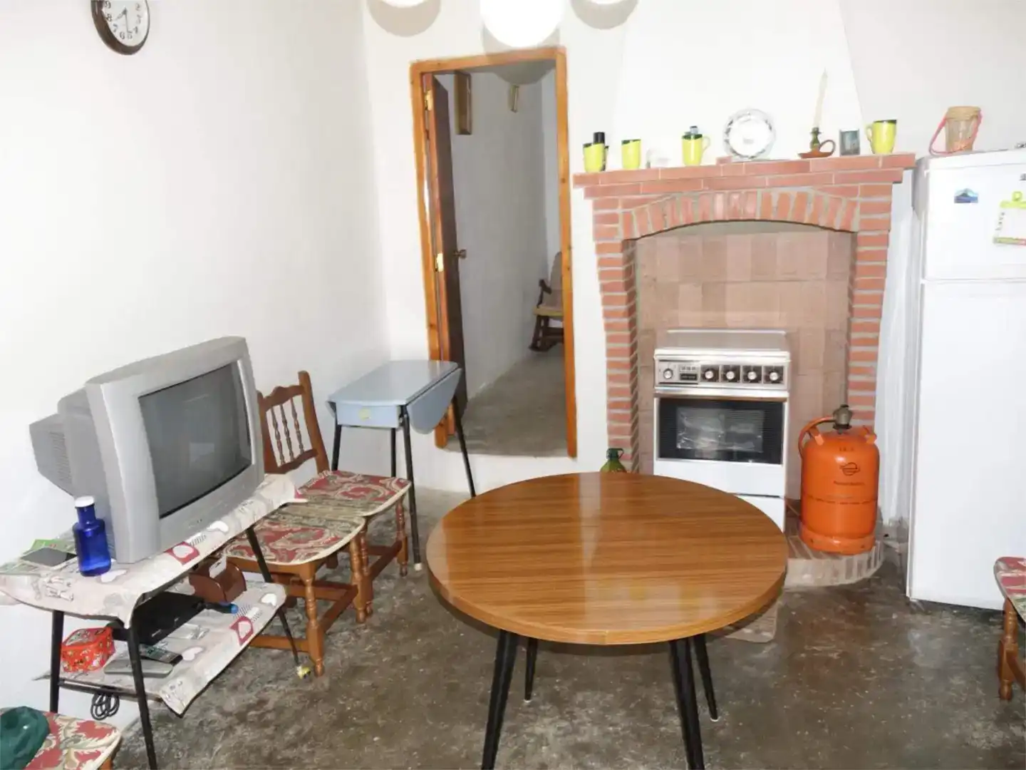 Casa adosada en venda en Pórtugos amb Moblat i Balcó