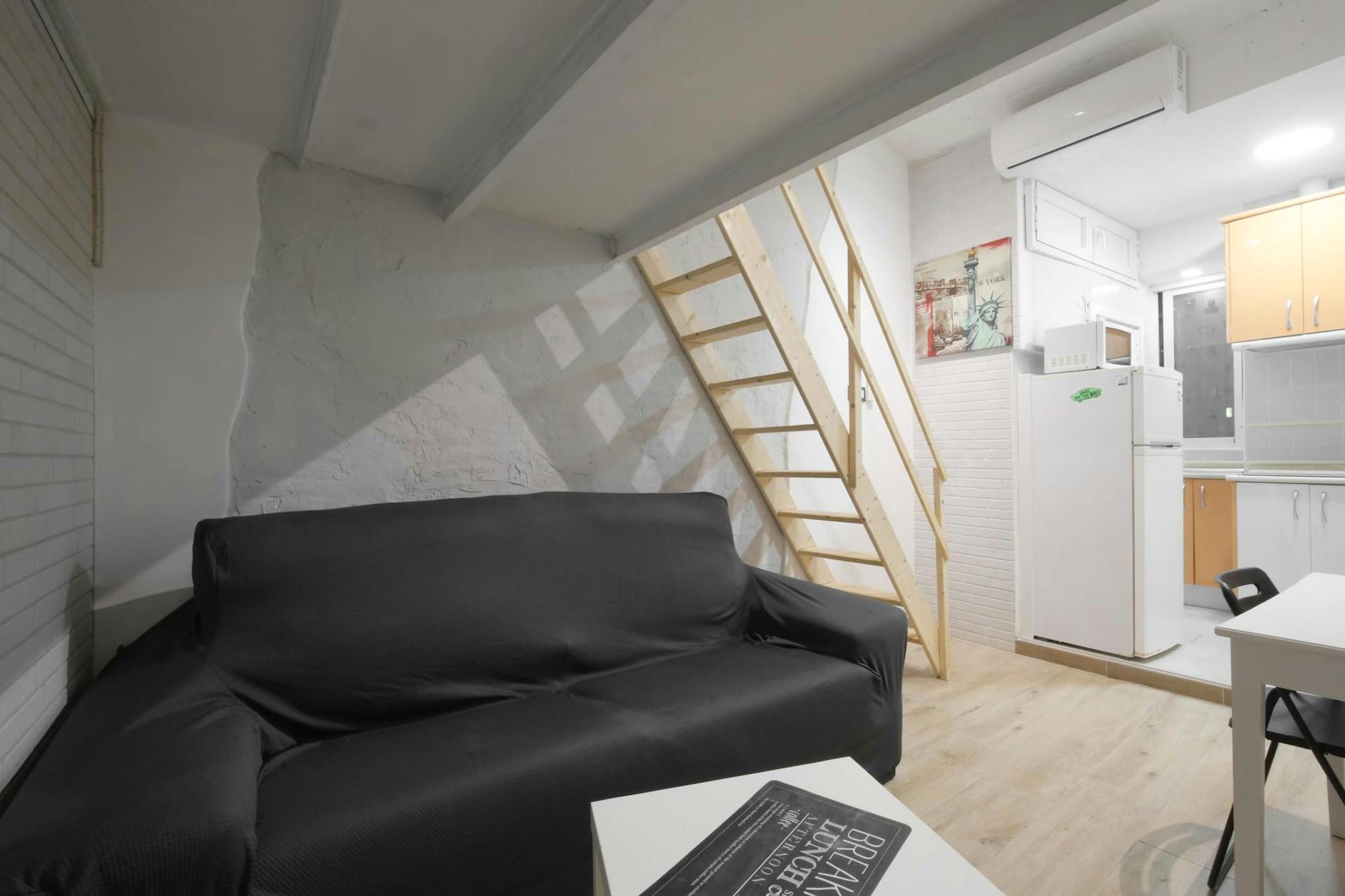 Flat to rent in  Madrid Capital  with Air Conditioner, Heating and Furnished