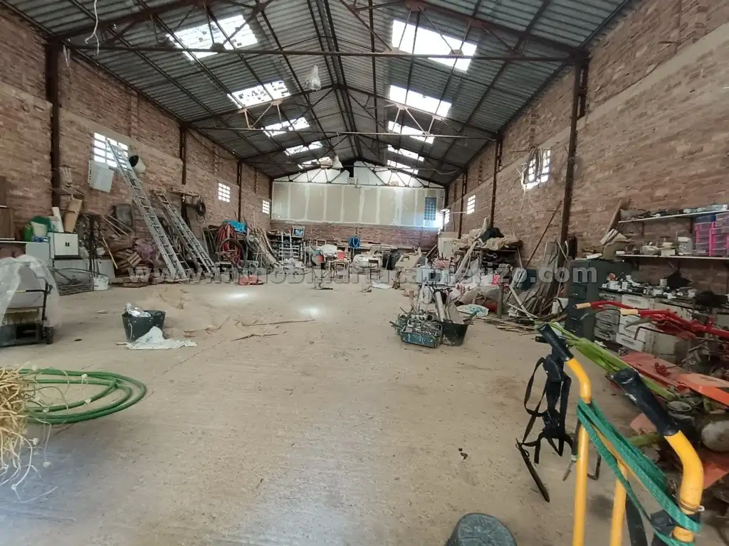 Nave industrial en venta en N/A, La Cava - Fardachón