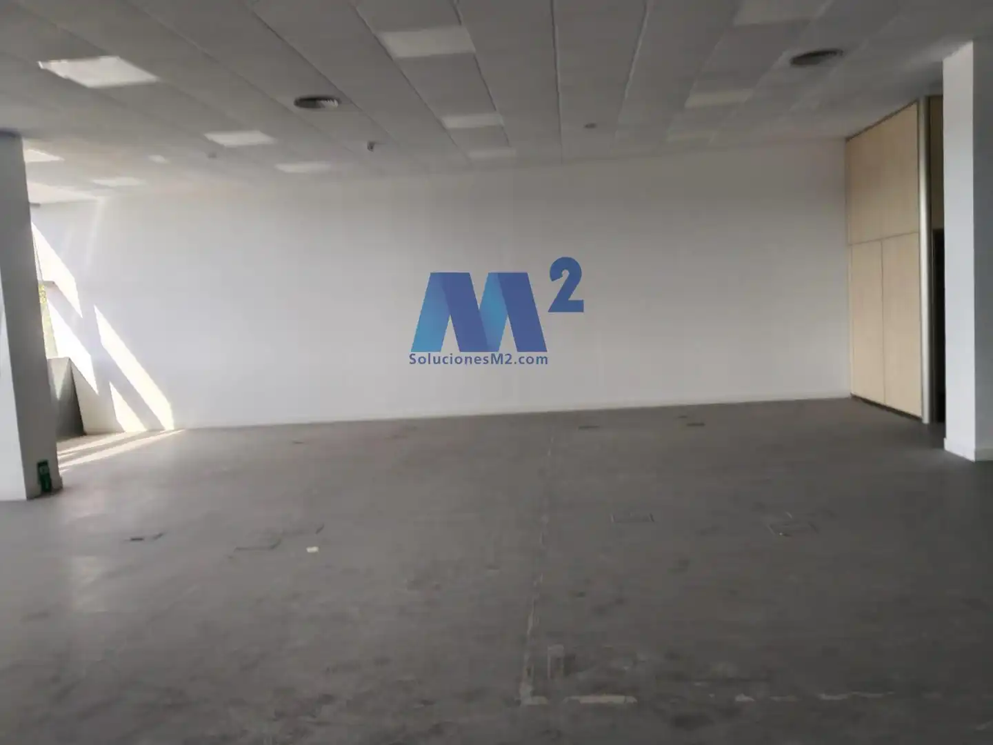 Oficina de alquiler en Valportillo Primera, Zona Industrial