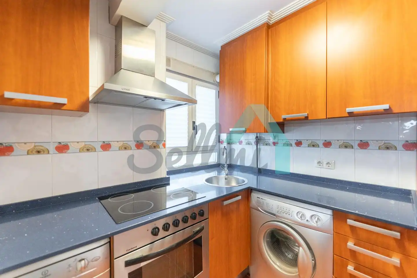 Küche von Wohnung zur Miete in Oviedo  mit Heizung, Parkett und Möbliert
