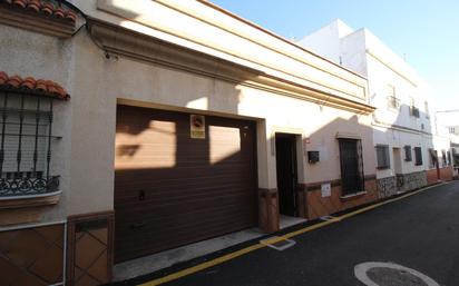 Vista exterior de Casa o xalet en venda en Chiclana de la Frontera