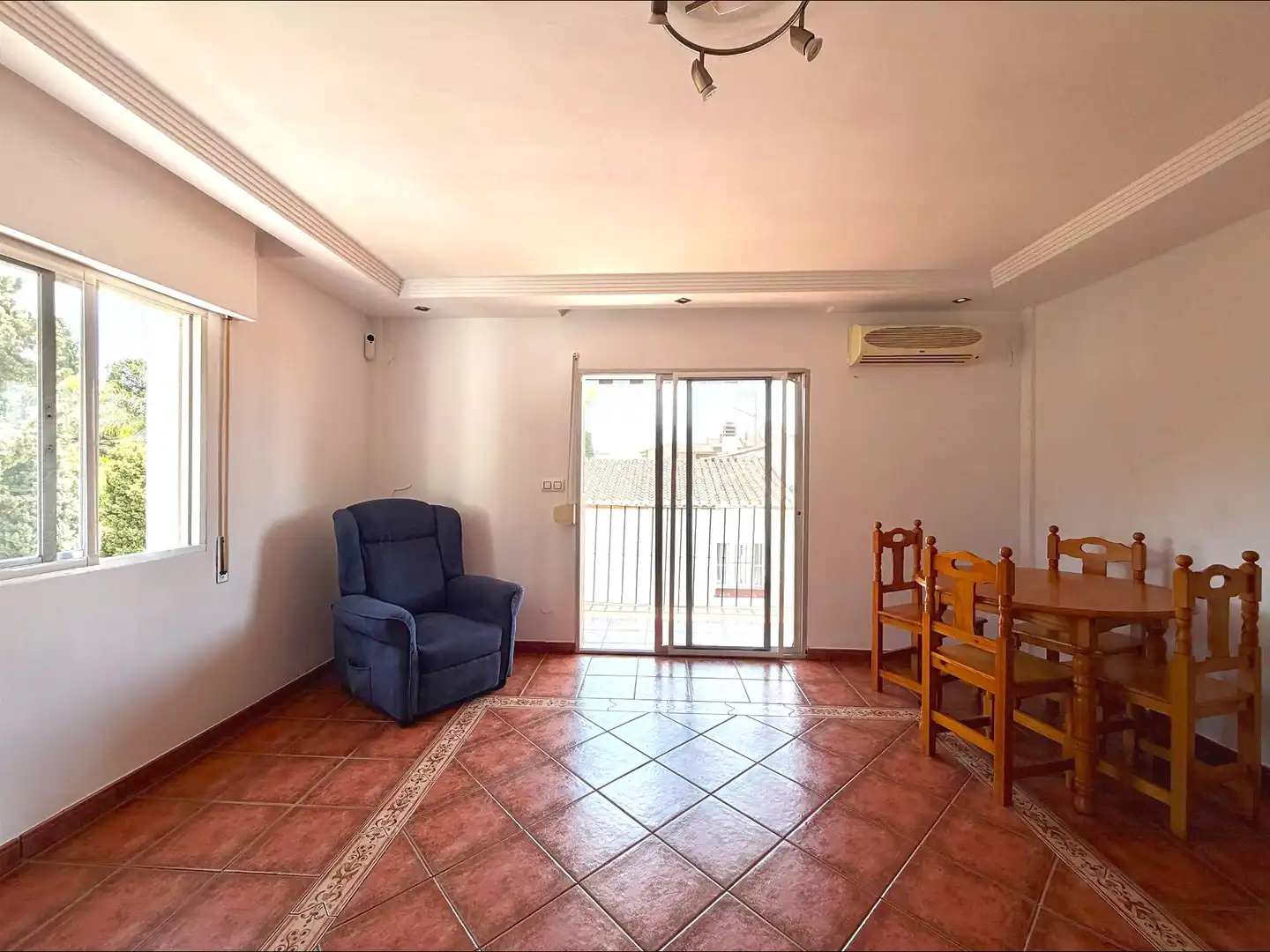 Sala de estar de Apartamento en venta en Mijas con Aire acondicionado, Jardín privado y Terraza