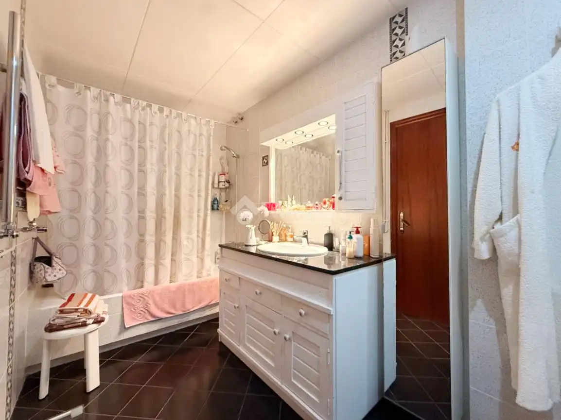 Flat with terrace for sale in Marianao, imagen 16