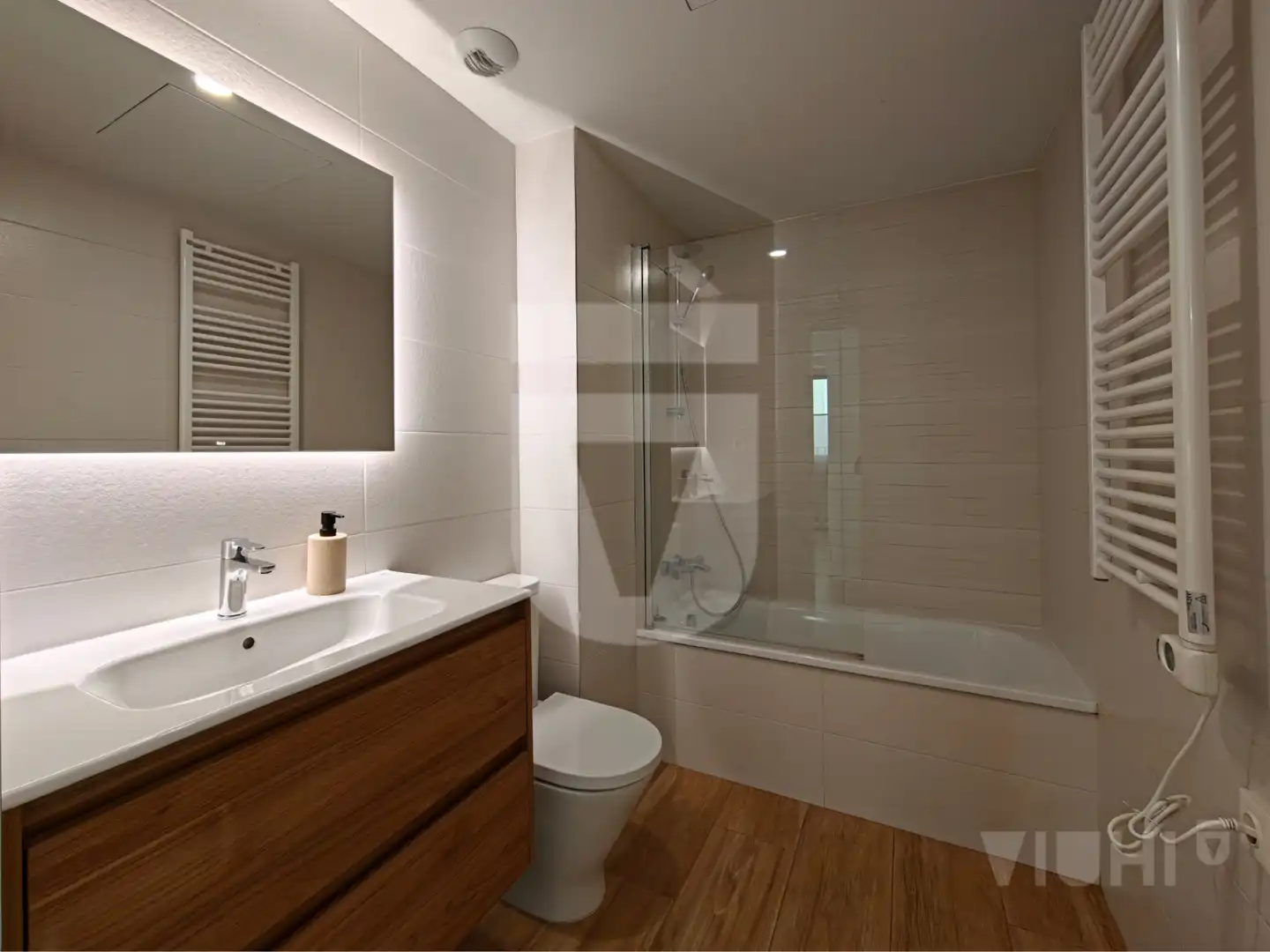 Bathroom of Flat for sale in Casagemes - Canyadó