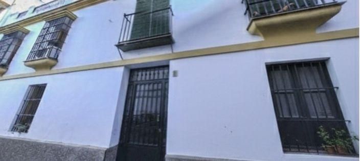 Exterior view of Duplex for sale in  Sevilla Capital  with Air Conditioner, Terrace and Storage room