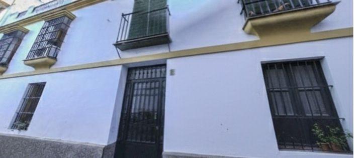 Photo 1 of Duplex for sale in Calle Esperanza, Doctor Barraquer - G. Renfe - Policlínico, Sevilla